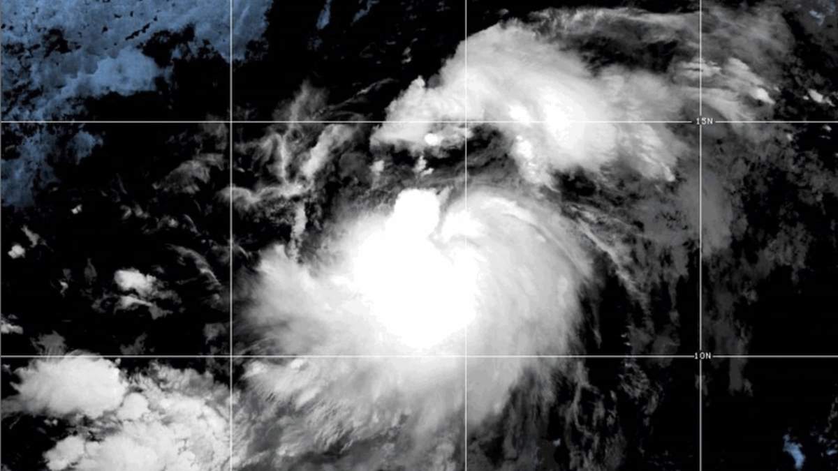 Imagen satelital de "Gil" la mañana de este viernes, todavía como tormenta tropical