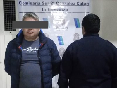 Detuvieron a un policía que mató de 10 disparos a una mujer que intentó robarle