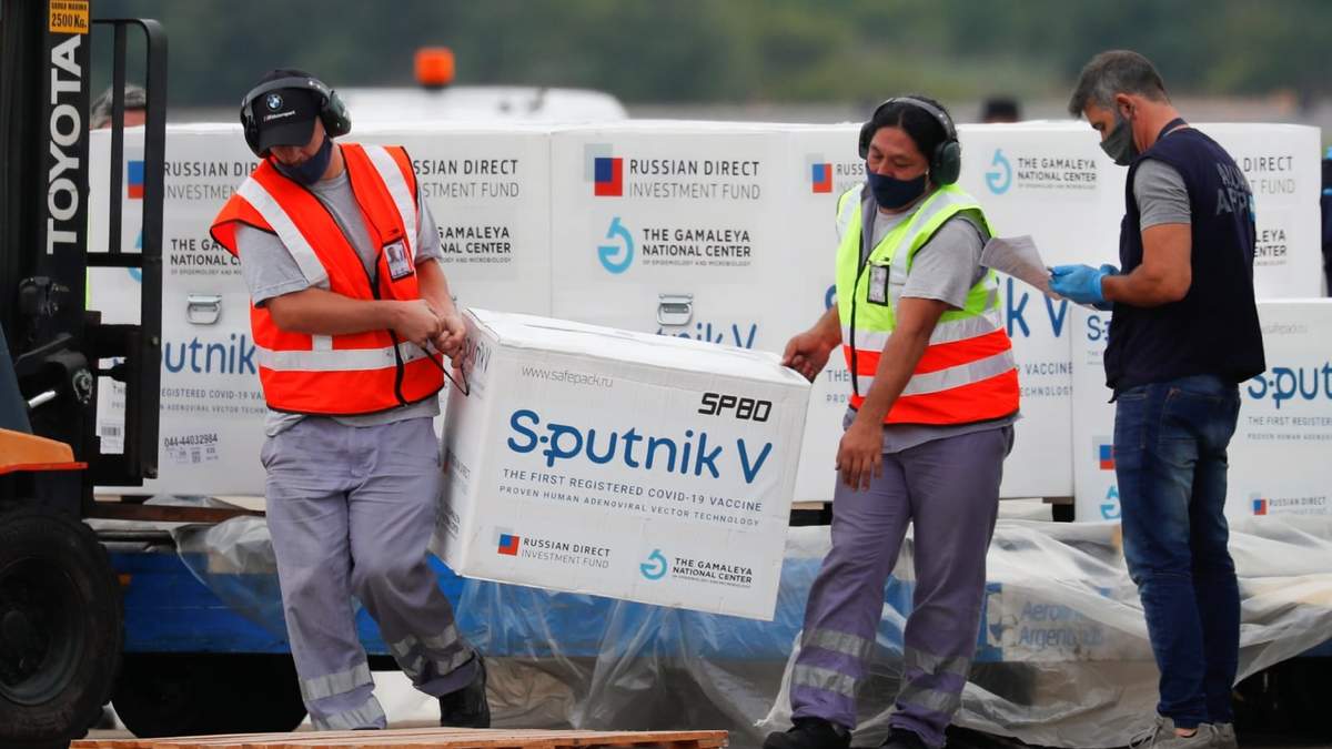 Lotes de la vacuna Sputnik V en el aeropuerto de Ezeiza. Fuente: (Twitter)