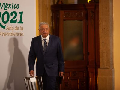 López Obrador cancela las mañaneras del 1 y 2 de noviembre por Día de Muertos y recita a Pellicer