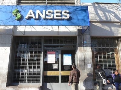 ANSES: quiénes cobran este lunes, 22 de febrero