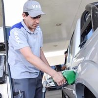 Sorpresivo aumento de combustible en las estaciones de servicio de YPF