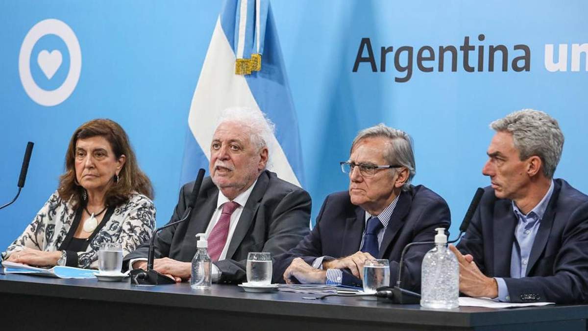 Eduardo López en conferencia de prensa. Foto: (Twitter)