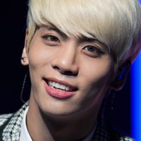 Kim Jonghyun fue recordado en el Día de la Música por Alejandro Sanz
