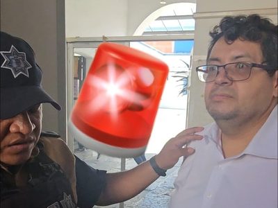 Detienen a abogado que interpuso amparos contra la “Ley Censura” de Puebla (Video)