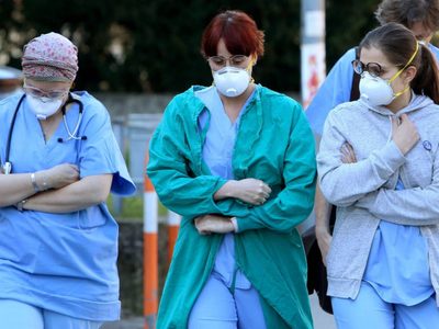 Nuevo récord de infectados de coronavirus en Argentina: se detectaron 904 positivos en un día