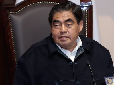 Barbosa compró terreno para construir sede del Congreso a madre del líder de la fracción priista