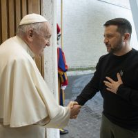 El Papa podría enviar a dos delegados para mediar con los presidentes de Ucrania y Rusia