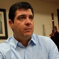 Giran orden de aprehensión contra extesorero de León por desvío de recursos