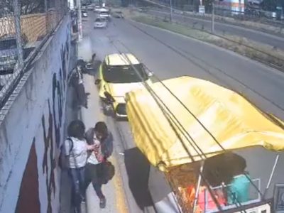 Automovilista embiste puestos ambulantes en Ecatepec; muere un niño de 7 años (Video)