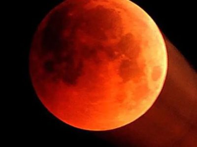Maravilla en Neuquén Capital: así se vio el eclipse de luna