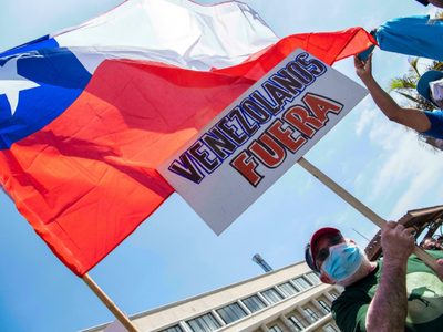 “Fuera los venezolanos”: marcha contra la migración irregular en Chile terminó en violencia