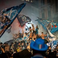 Festejos por campeonato del Napoli dejan unos 200 heridos y un muerto