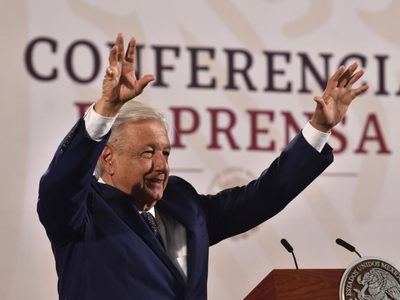 AMLO celebra que no se anulara el juicio contra Genaro García Luna