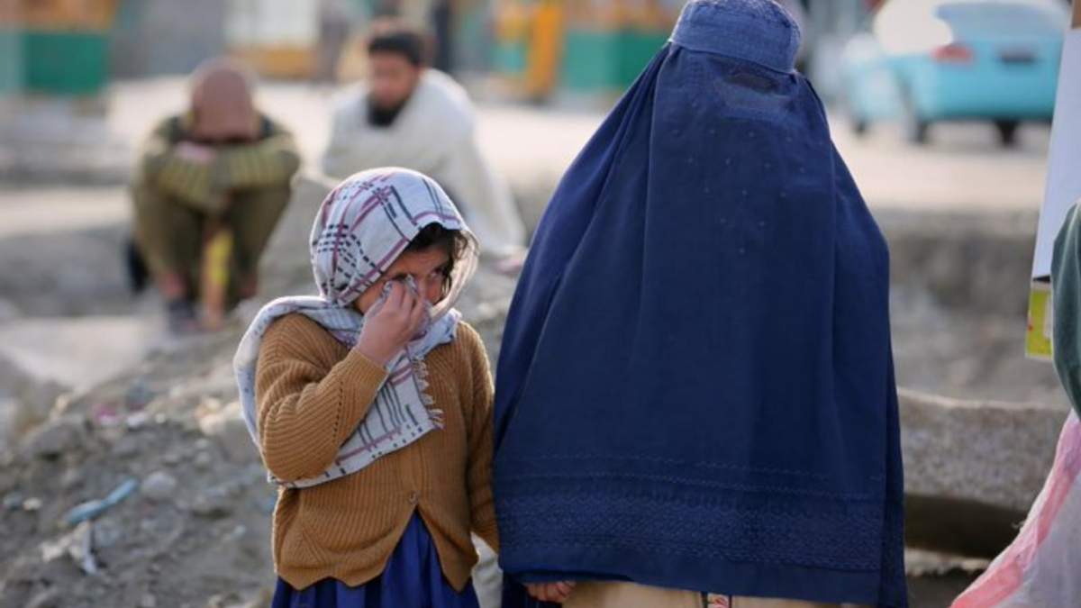 La ONU condena la normativa talibán que permite el matrimonio infantil en Afganistán