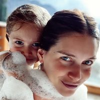 "Cuando vas con papá...": El video de la hija de Zaira Nara en la Patagonia que enterneció a todos