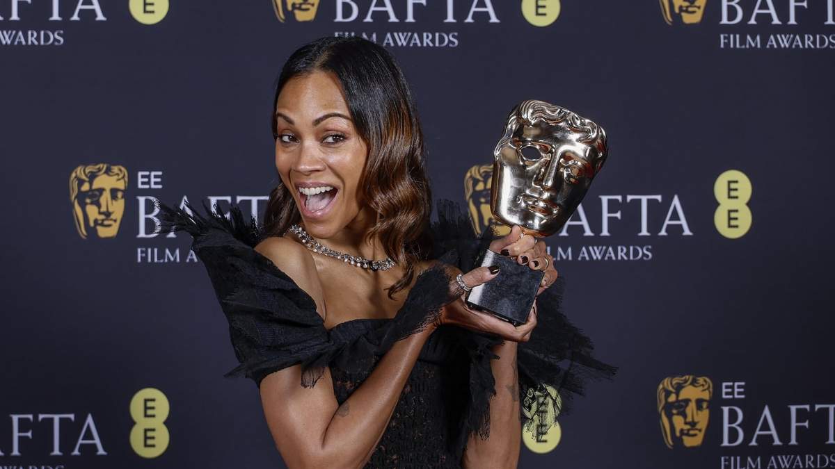 Zoe Saldaña, ganadora del premio a mejor actriz de reparto por "Emilia Pérez"