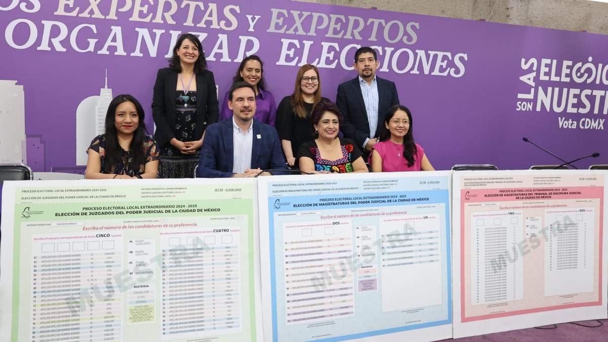 Consejeros del IECM presentan las boletas electorales para la Ciudad de México