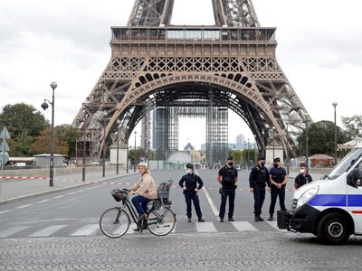 Alarma en Francia: La Torre Eiffel fue evacuada por amenaza de explosivos