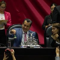 Gutiérrez Luna explica así el “voto fantasma” de Pedro Haces: “fue una intermitencia de internet”