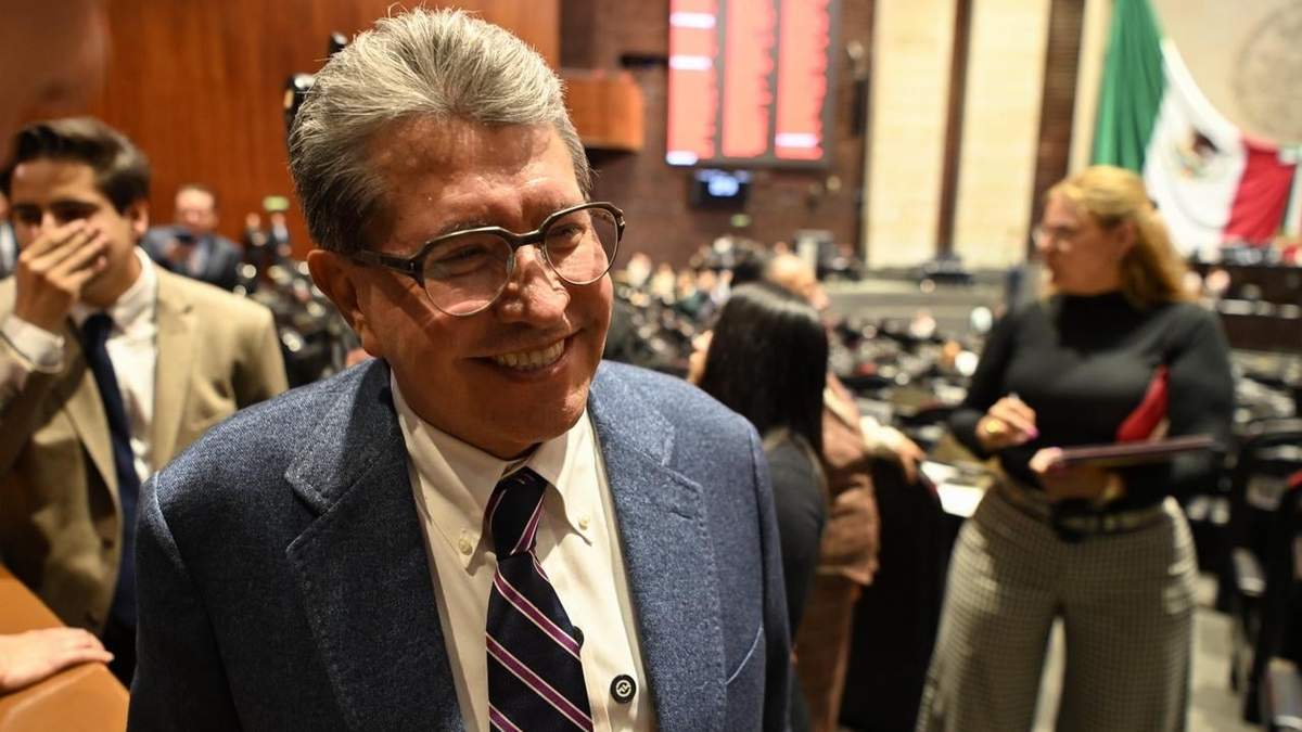 El diputado morenista Ricardo Monreal