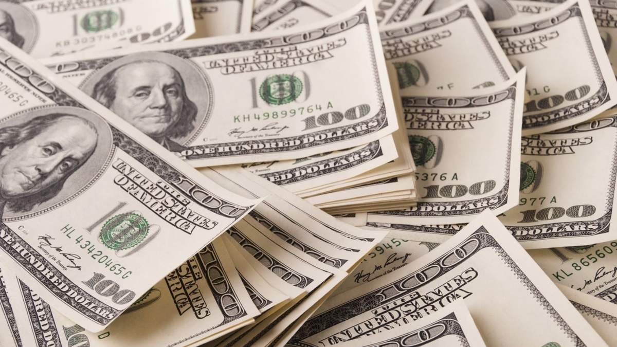 Un tipo de dólar subió casi una cifra con respecto a su cotización del viernes. Fuente: (Twitter)