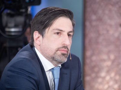Nicolás Trotta enfrentó las críticas a la educación virtual y tensionó la mesa de Juana Viale