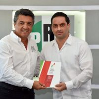 Campeche: Raúl Aarón Pozos Lanz renuncia al PRI tras 38 años de militancia