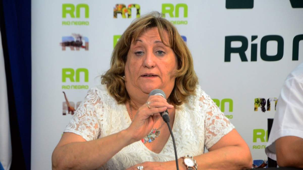 La ministra de Educación de Río Negro, Mercedes Jara Tracchia. Fuente: (Twitter)