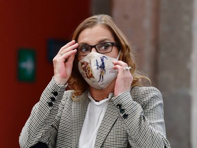 Gutiérrez Müller llama a votar para que "los vivillos" no hagan "las trapacerías que ya conocemos"