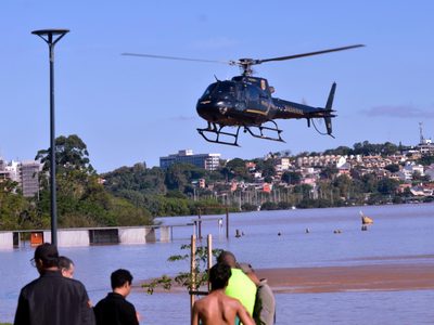 Las inundaciones en el sur de Brasil dejan ya al menos 136 muertos y 141 desaparecidos