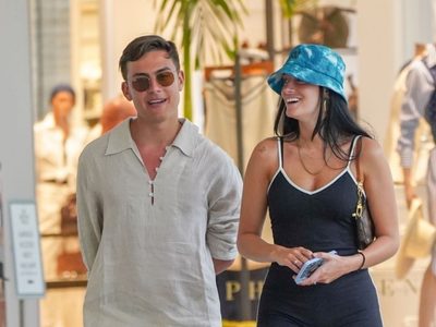 A pura fiesta: Oriana Sabatini y Paulo Dybala se divirtieron por la noche junto a una megaestrella