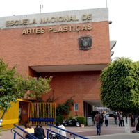 Grupo de encapuchados irrumpen ilegalmente las instalaciones de la FAD de la UNAM