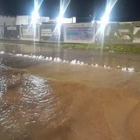 El EPAS intenta restablecer el servicio de agua en el este de la ciudad por la rotura de un acueducto de grandes dimensiones