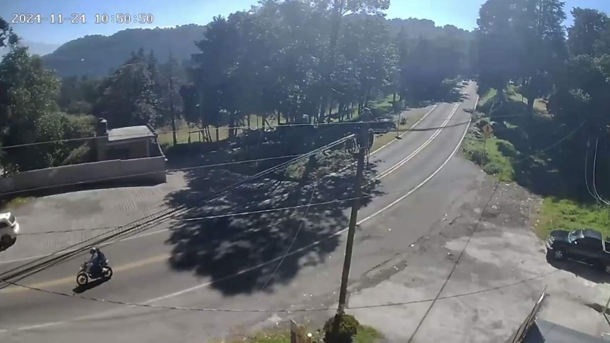 El momento previo al accicente en la carretera federal México-Cuernavaca