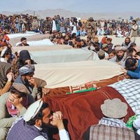 Afganistán y Pakistán se comprometen a respetar alto al fuego tras más de una semana de combates