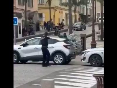 Hombre armado con cuchillo es abatido tras amenazar a transeúntes en Francia (Video)