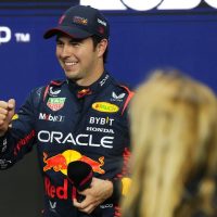 Checo Pérez da la cara por Red Bull y se queda con la pole en el Gran Premio de Arabia Saudí