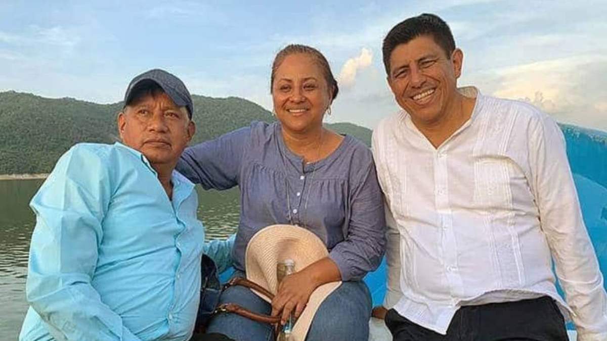 Alberto Antonio García (izquierda) y su esposa la alcaldesa de San José Independencia, Agar Cansino Gómez
