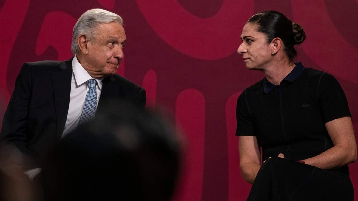 El presidente Andrés Manuel López Obrador y Ana Gabriela Guevara, directora de la Conade