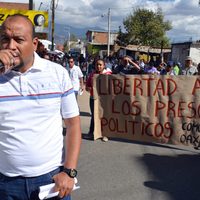 Maestros impiden a Cué encabezar acto en el Istmo de Tehuantepec