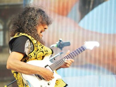 “El Brujo” Javier Bátiz festeja 66 años de rock and roll