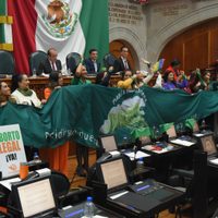 Despenalizan aborto en Edomex; el PAN votó en contra