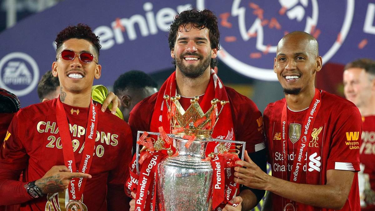 Fabinho, a la derecha de Alisson. Fuente (Instagram)