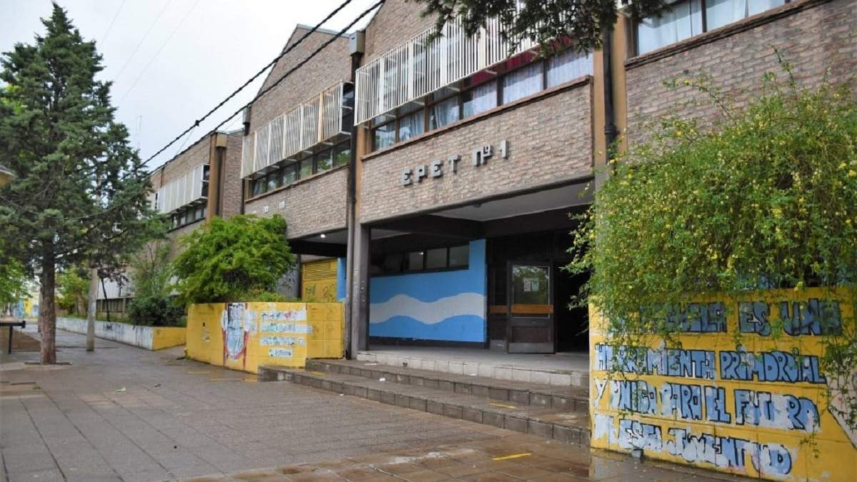 EPET 1 de Cutral Co. Fuente: (Facebook)