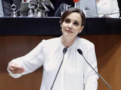 Entre más exhibo la corrupción del gobierno, más intentan intimidarme: Lilly Téllez