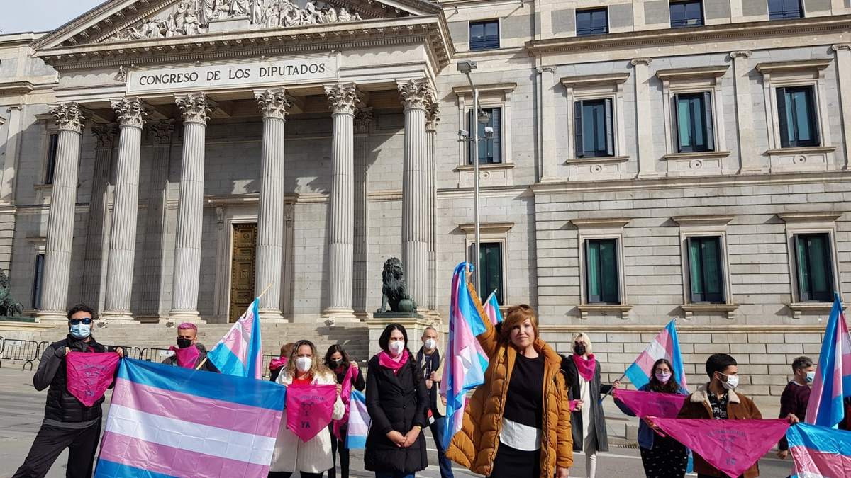 Protesta frente al Congreso español