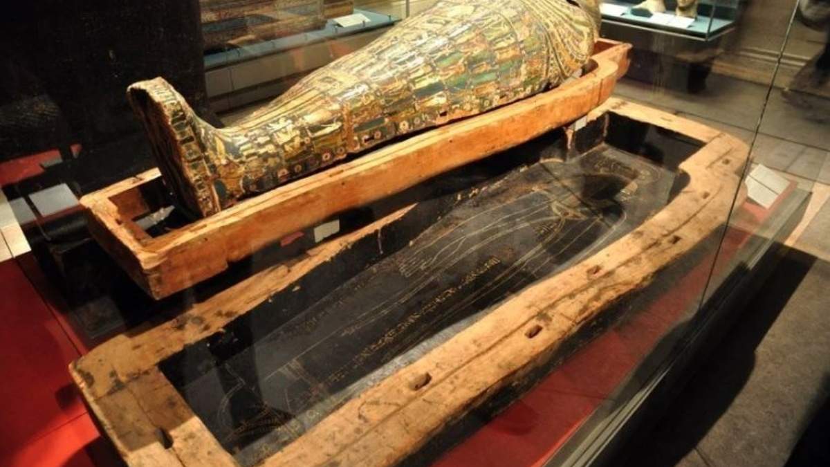 Una momia en el Museo Británico de Londres