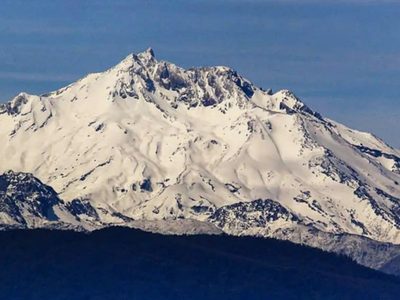 Elevaron a amarilla la alerta en el volcán Nevado de Longaví tras más de 400 sismos