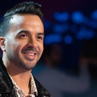 ¡Exceso de confianza! Luis Fonsi escandalizó a sus fans con un insólito reto. ¡Se pasó!